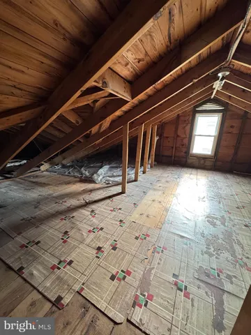 a view of utility room