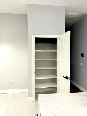 $3,600 | 12221 Anne Kenia Drive, Thonotosassa, FL 33592