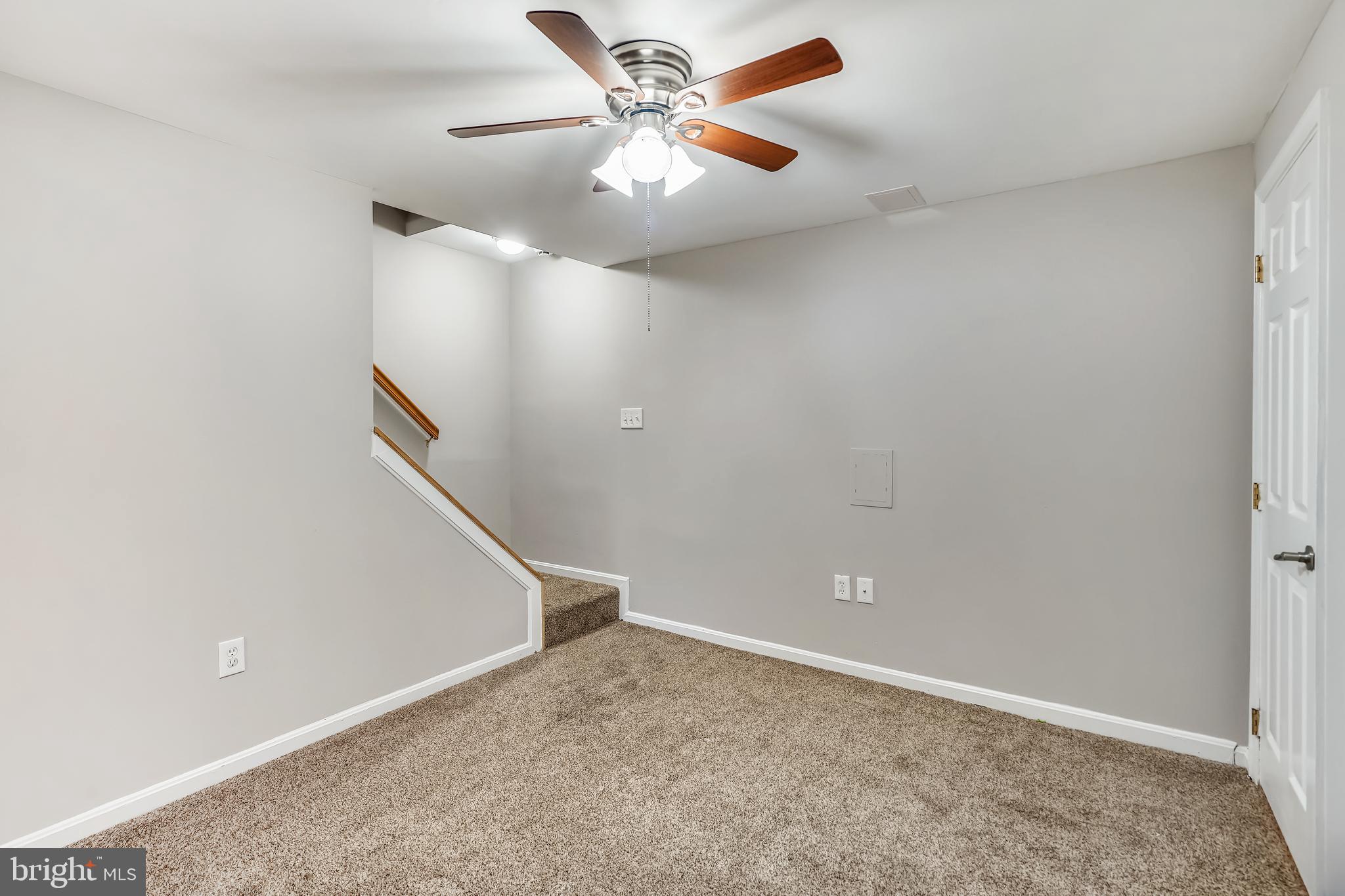 8151 Turn Loop Road Glen Burnie, MD 21061 - Photo 28 of 36