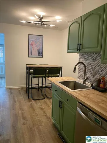 $2,600 | 37 Evergreen Street, Nazareth, PA 18064