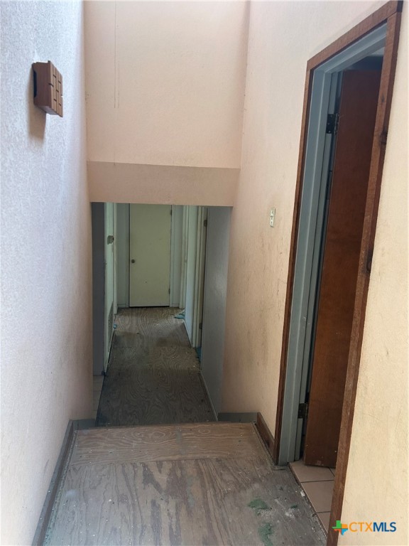 3849 Zion Hill Road Seguin, TX 78155 - Photo 23 of 35 a view of hallway with closet