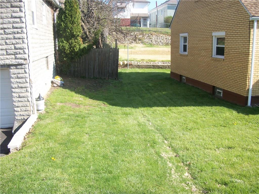 314 Clever Avenue McKees Rocks, PA 15136 - Photo 3 of 22