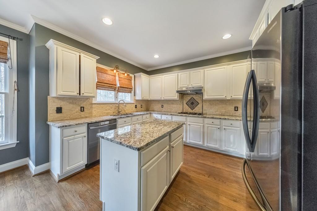 907 Pin Oak Pl. Canton, GA 30115 - Photo 3 of 72