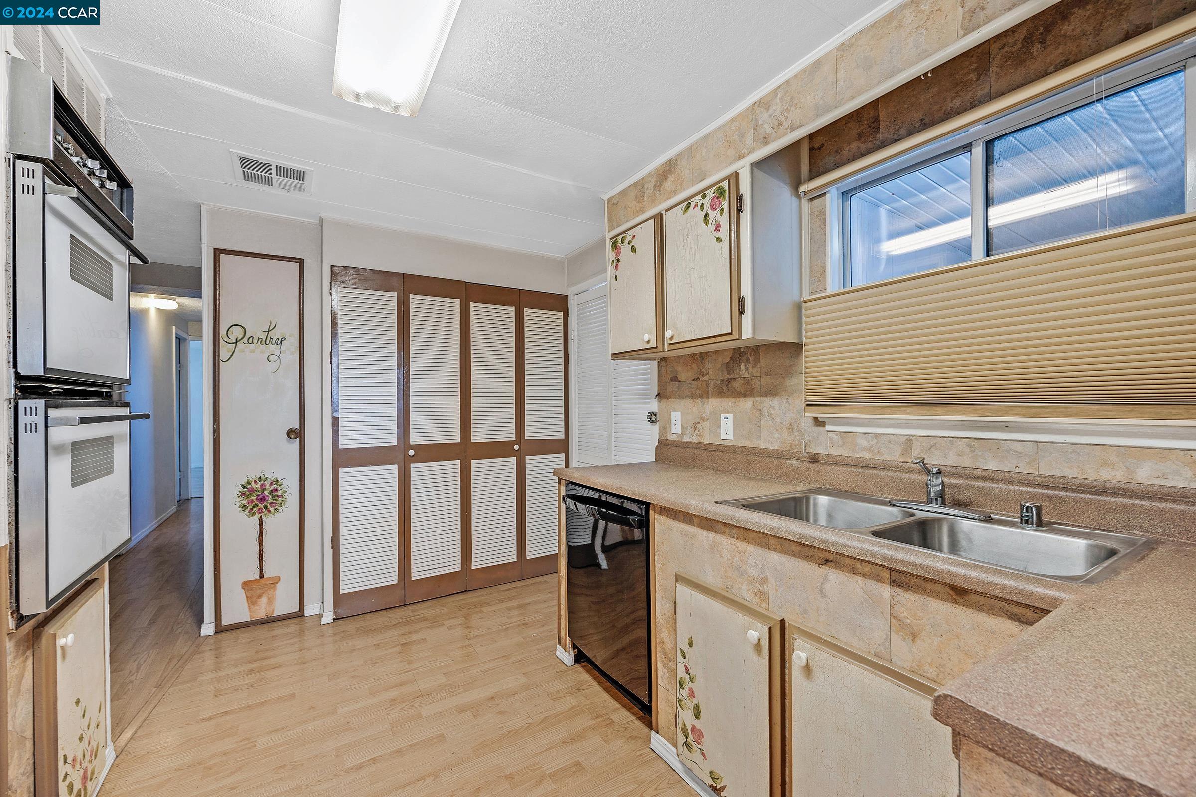 264 Safari Way, Unit 204 Pacheco, CA 94553 - Photo 11 of 32