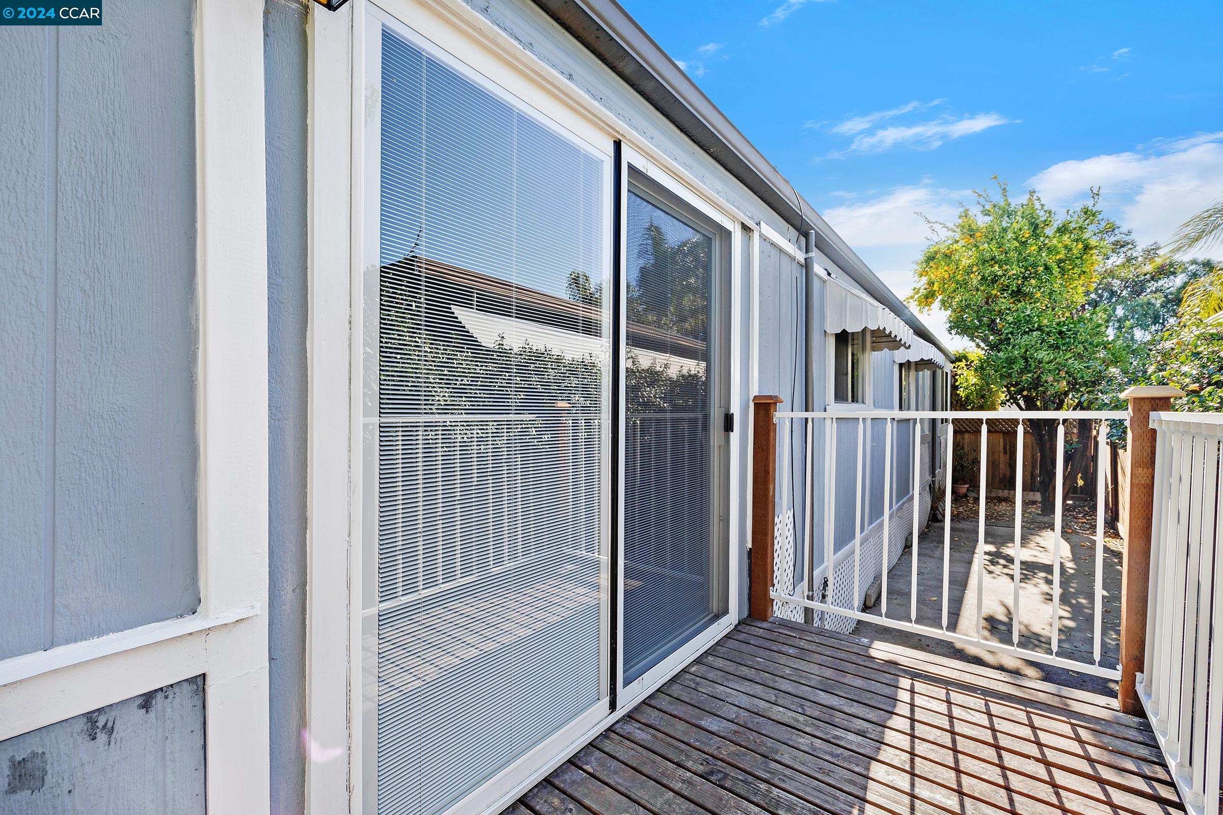 264 Safari Way, Unit 204 Pacheco, CA 94553 - Photo 5 of 32 Deck