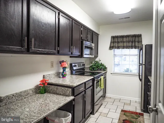 $299,900 | 9274 Cherry Lane, Unit 82, Laurel, MD 20708