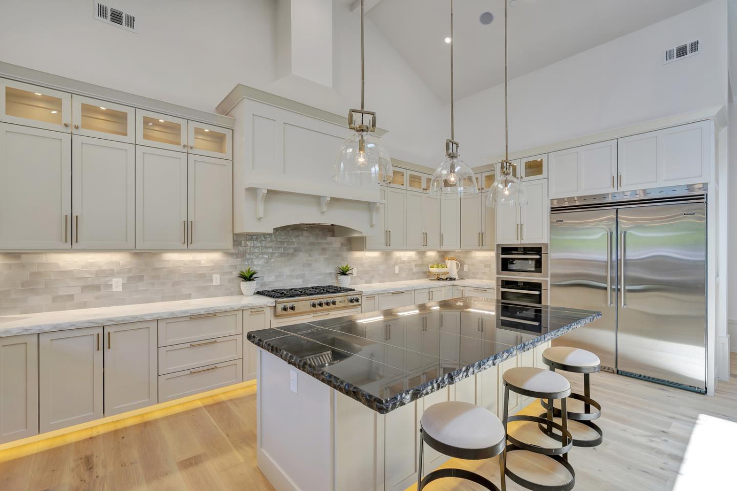 15941 Viewfield Road Monte Sereno, CA 95030 - Photo 22 of 70