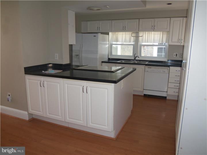 472 Ripka Street Philadelphia, PA 19128 - Photo 9 of 24