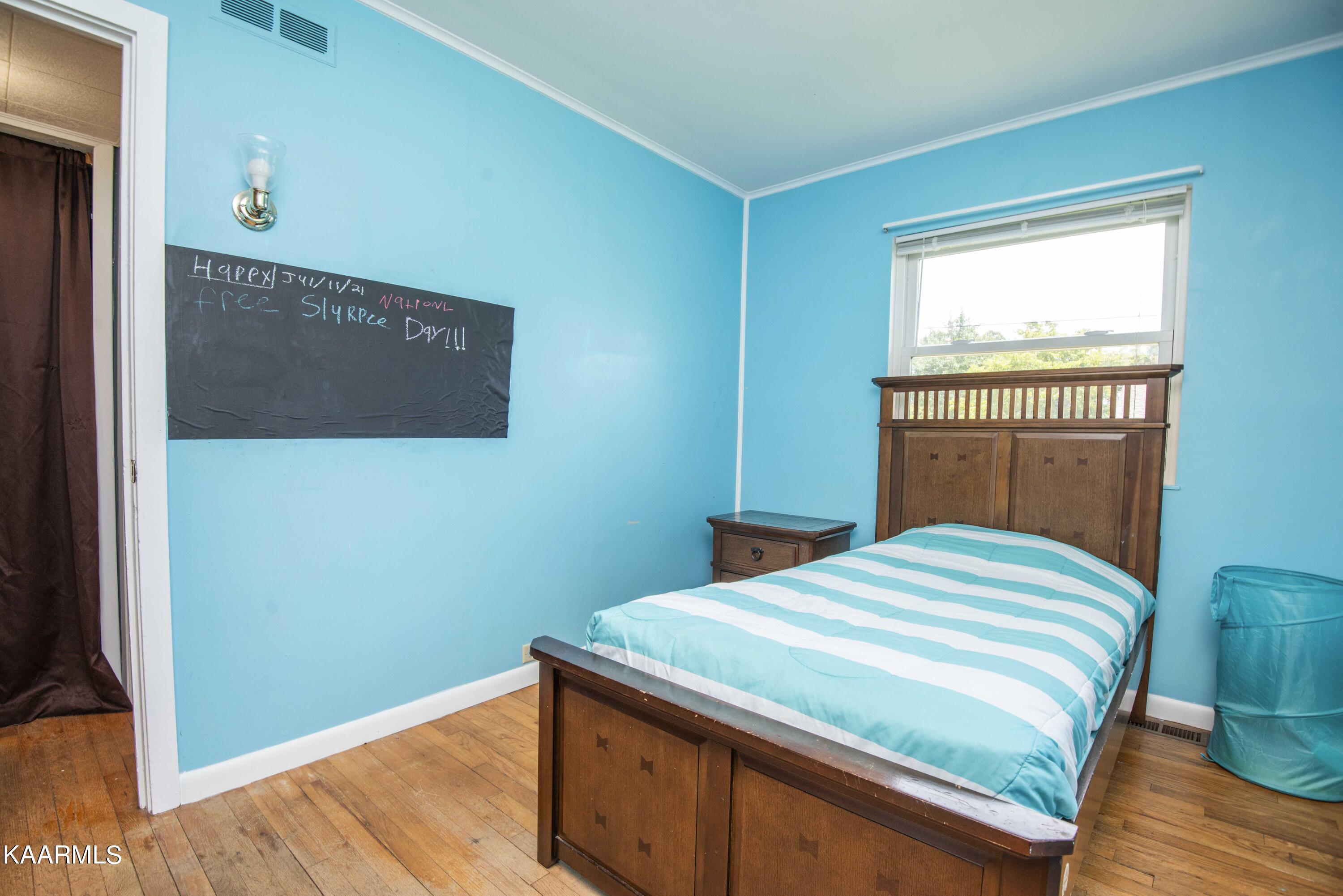 104 West Malta Road Oak Ridge, TN 37830 - Photo 15 of 41 bed 2_1