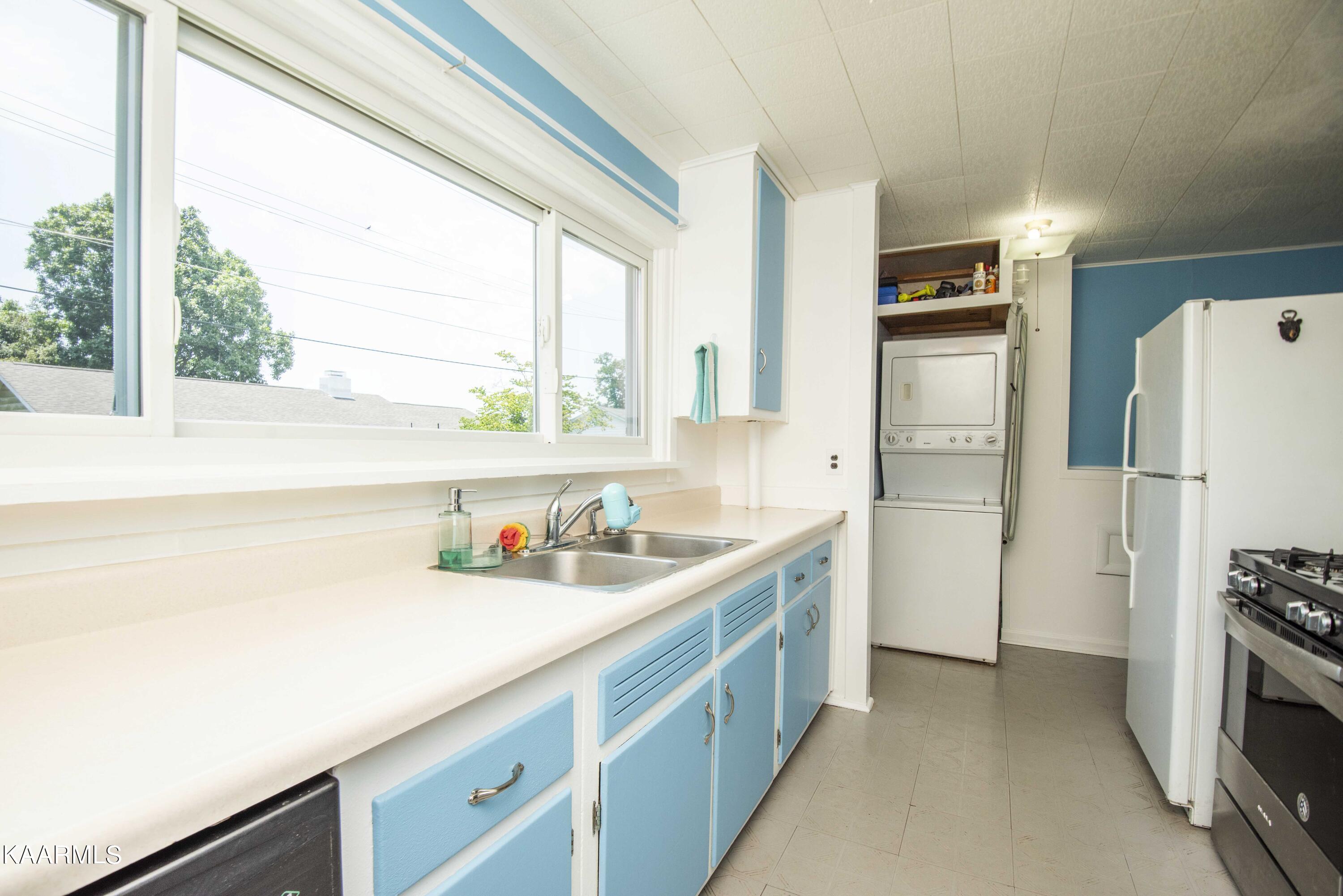 104 West Malta Road Oak Ridge, TN 37830 - Photo 19 of 41 kitchen 4_1