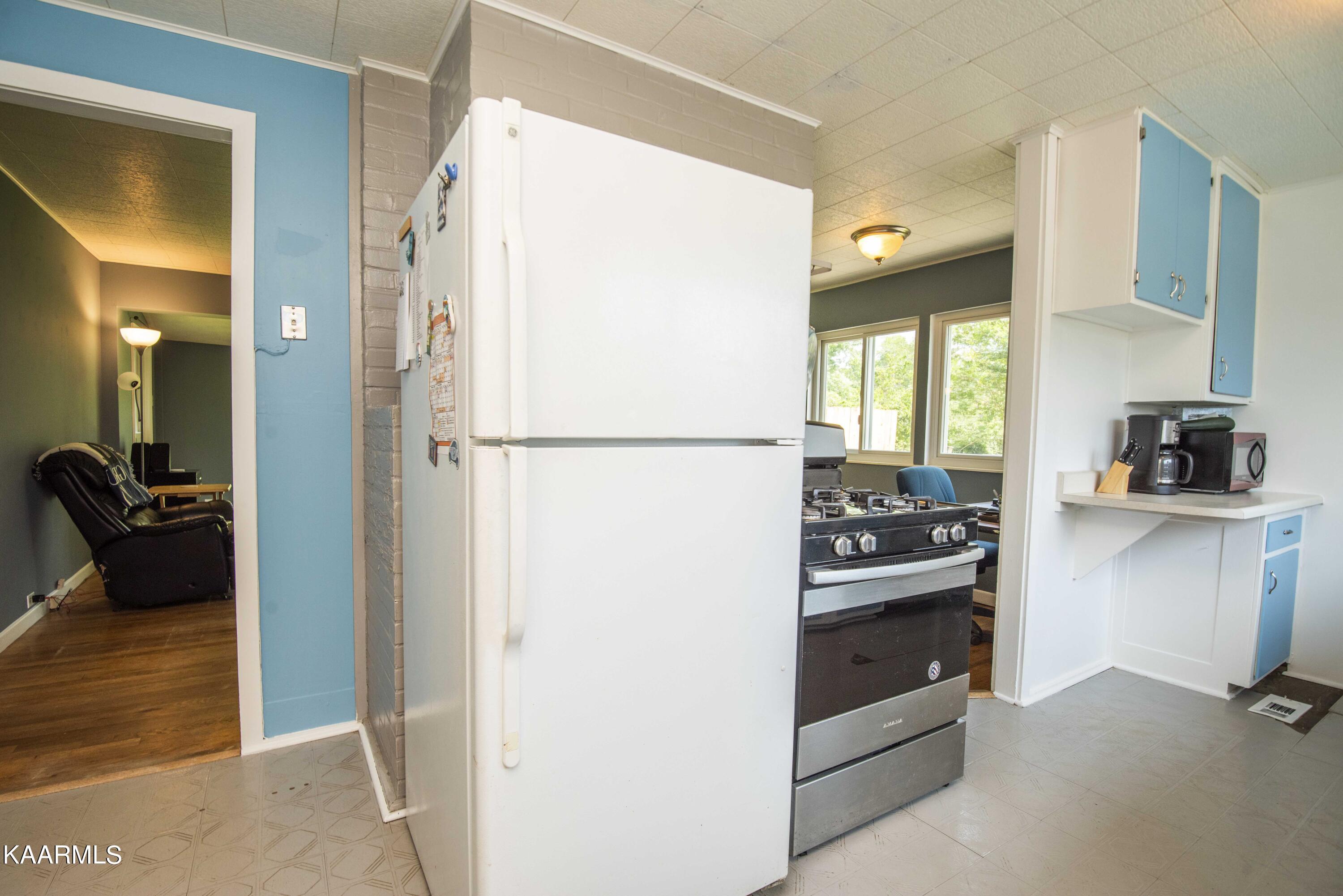 104 West Malta Road Oak Ridge, TN 37830 - Photo 24 of 41 kitchen 1_1