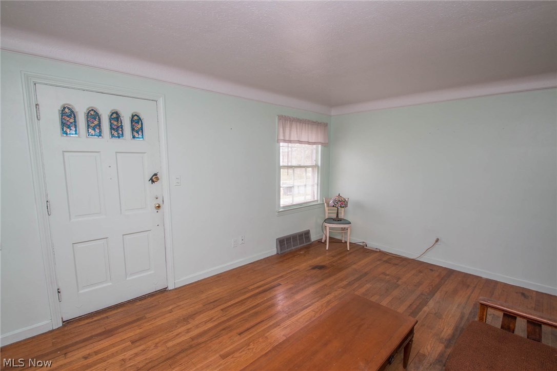 12820 Littleton Road Cleveland, OH 44125 - Photo 11 of 26