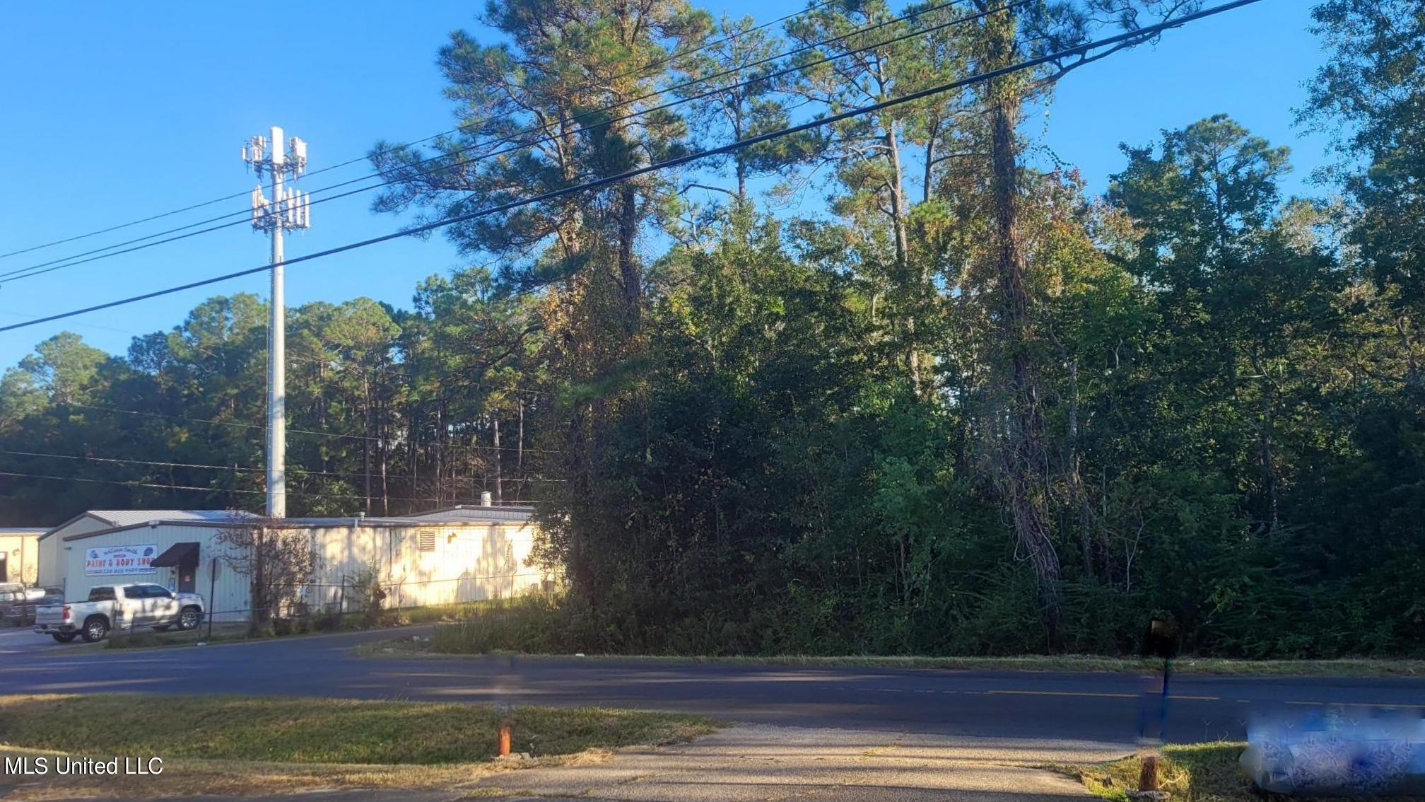 34th Street Gulfport, MS 39501 - Photo 5 of 15 NE Corner of 12th Ave & 34th St