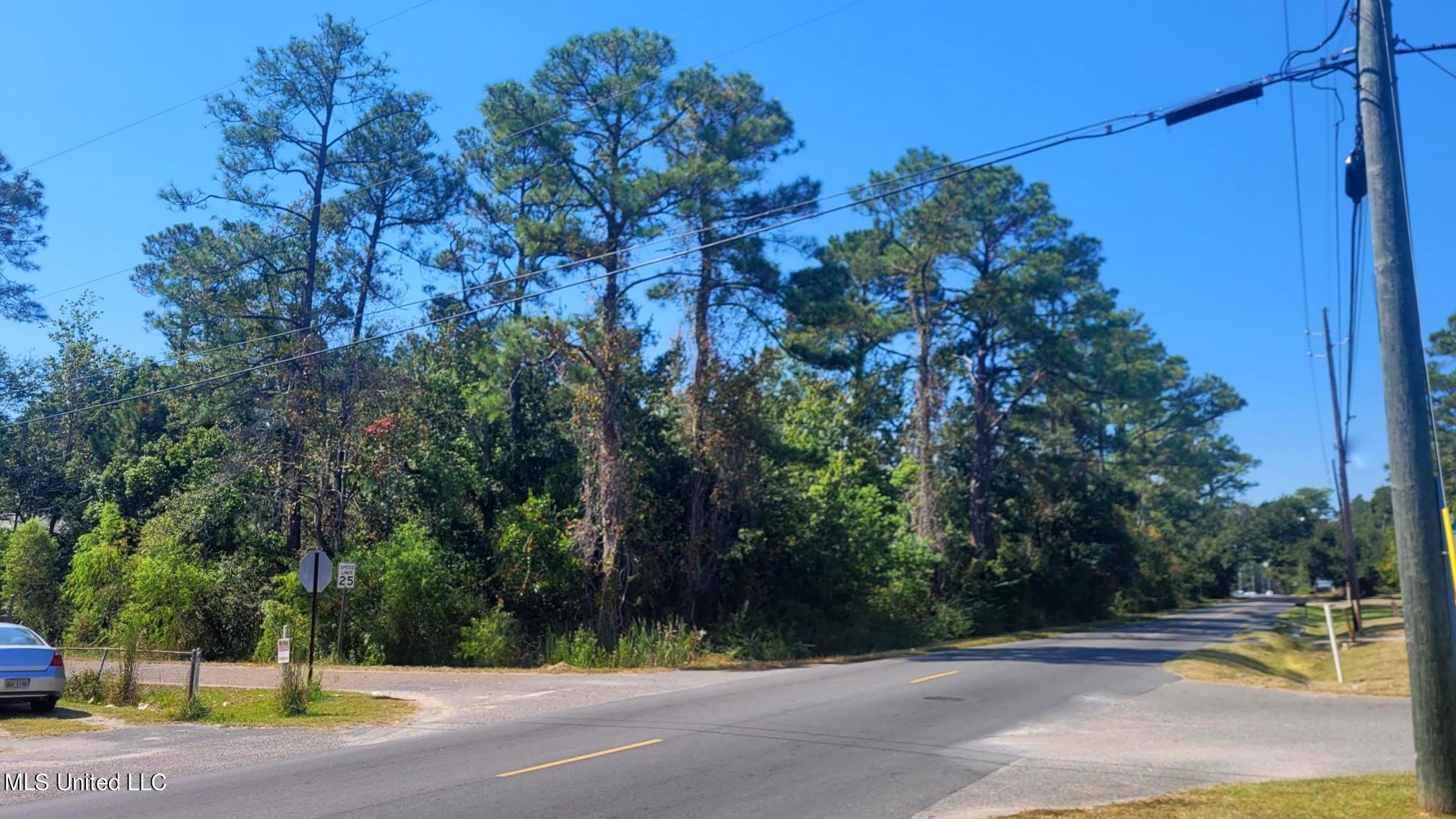 34th Street Gulfport, MS 39501 - Photo 9 of 15 20221007_120557
