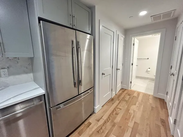 $2,500 | 50 Hichborn Street, Unit 405, Boston, MA 02135