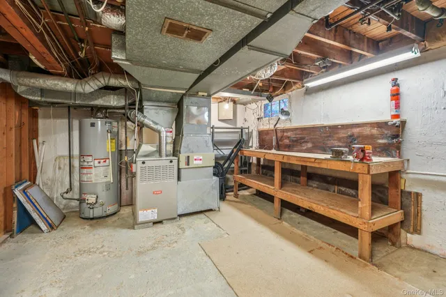 $799,900 | 71 Dora Lane, New Rochelle, NY 10804