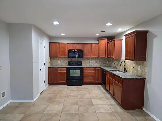 $2,200 | 8305 Alexandria Avenue, Amarillo, TX 79118