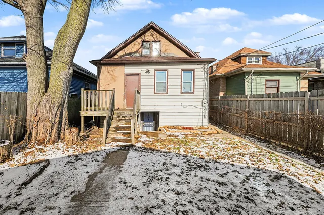 $129,900 | 1711 East 83rd Street, Chicago, IL 60617