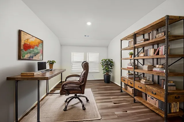 $300,000 | 5807 Savanna Pasture Road, Katy, TX 77493