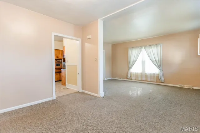 $74,900 | 469 North 1st Street, Wood River, IL 62095