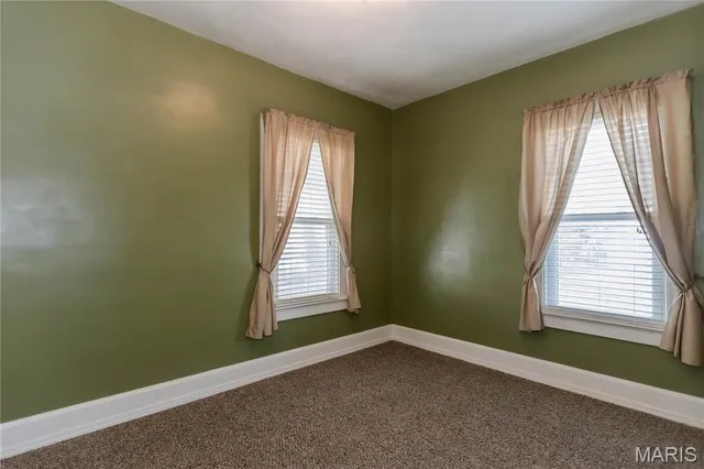 $74,900 | 469 North 1st Street, Wood River, IL 62095