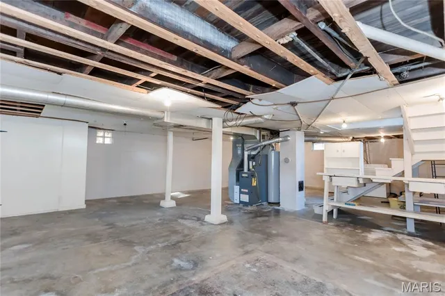 $74,900 | 469 North 1st Street, Wood River, IL 62095