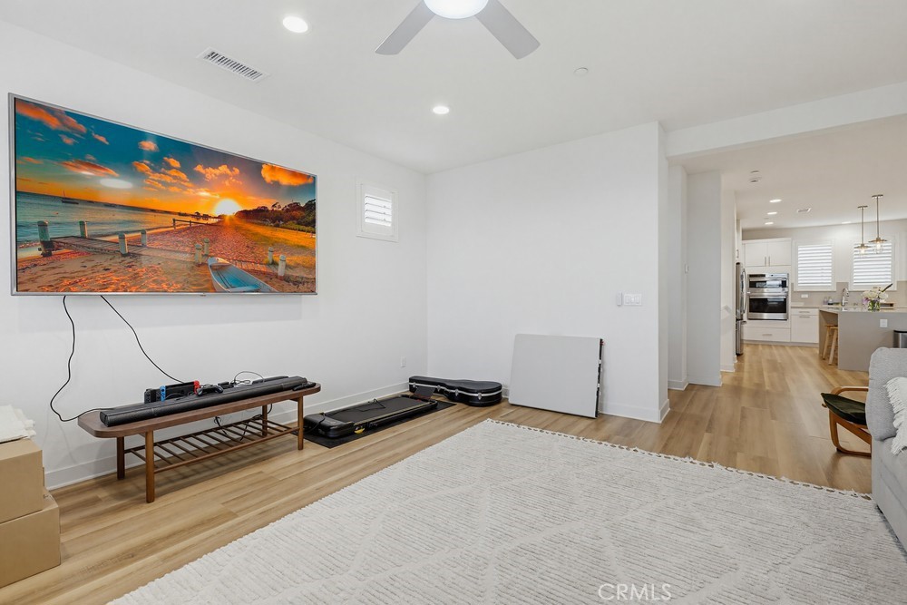 236 Tank Irvine, CA 92618 - Photo 30 of 61