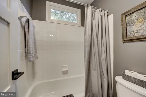 $1,995,000 | 13101 Ridge Drive, Rockville, MD 20850