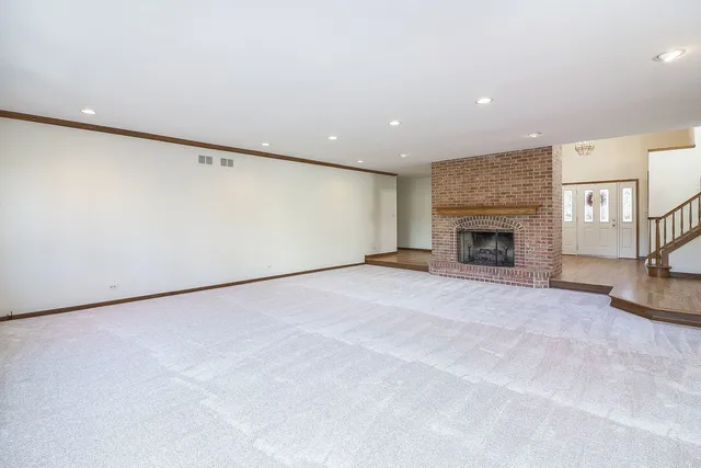 $875,000 | 8743 Kentwood Court, Darien, IL 60561