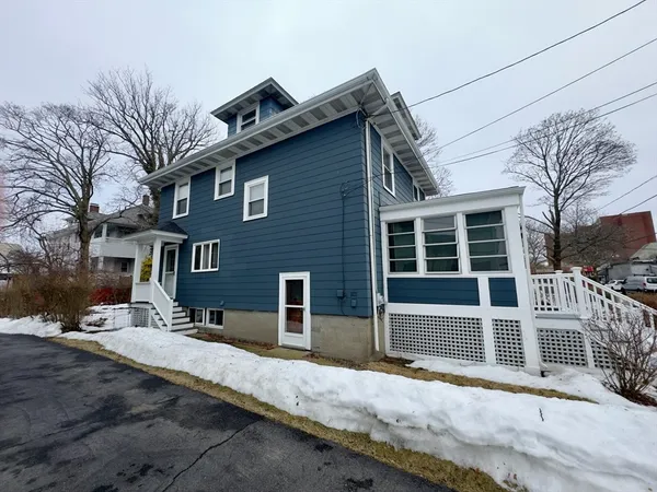 $3,200 | 50 Cushing Street, Quincy, MA 02170