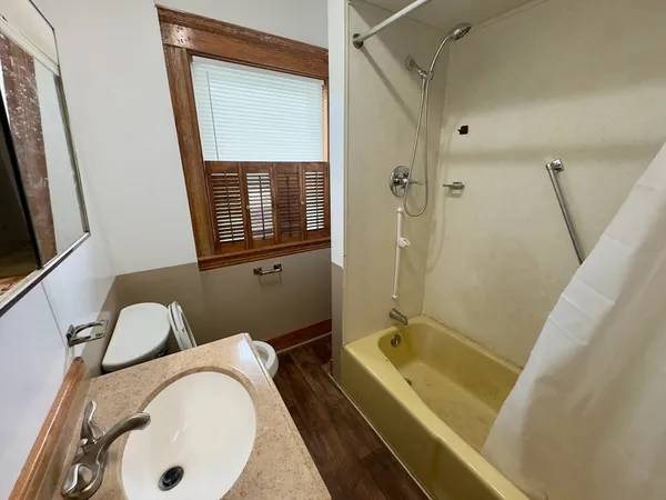 $3,200 | 50 Cushing Street, Quincy, MA 02170