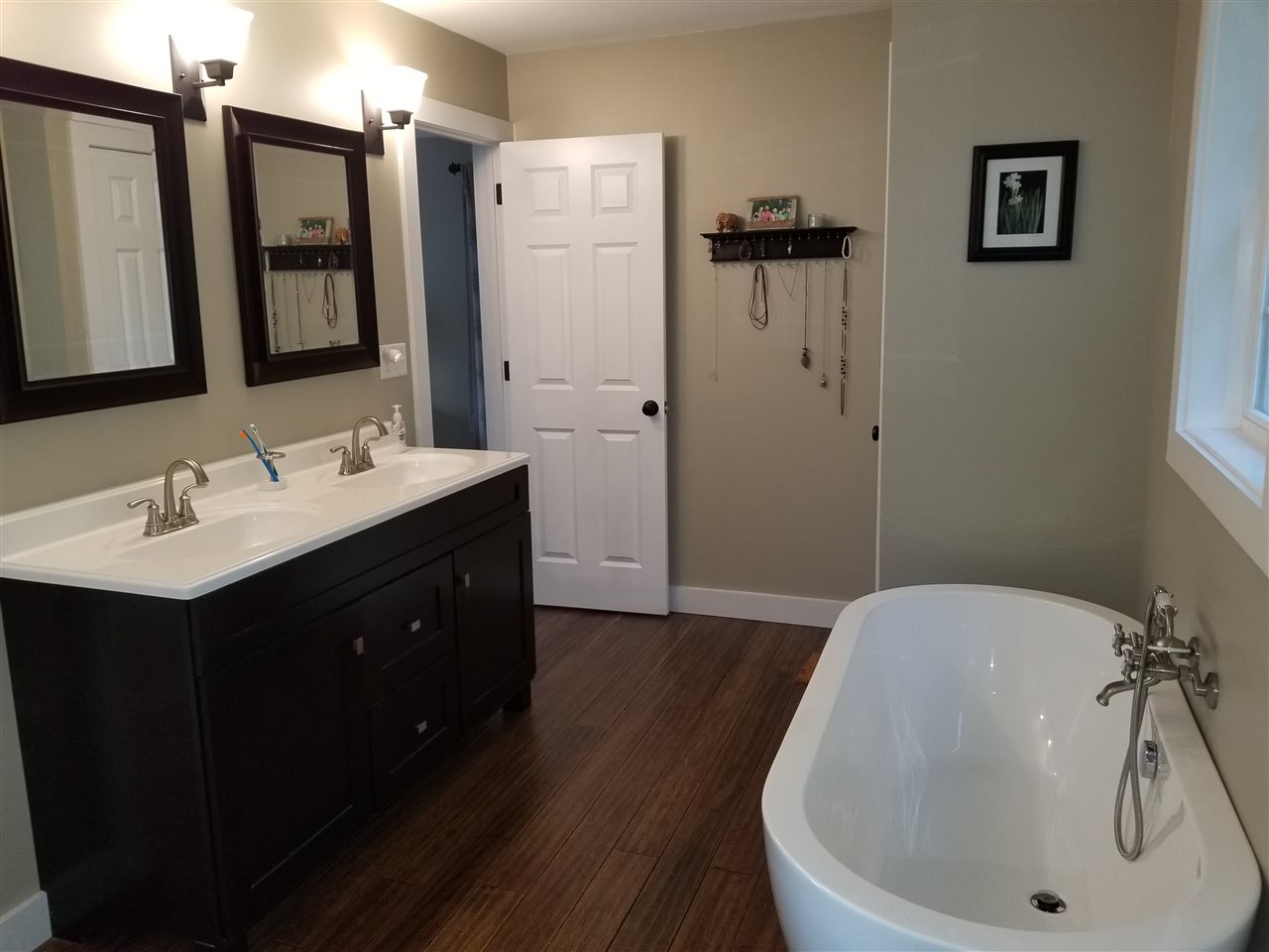 9 Alexander Road Londonderry, NH 03053 - Photo 15 of 29