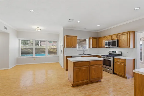 $419,000 | 6715 Trimstone Drive, Pasadena, TX 77505