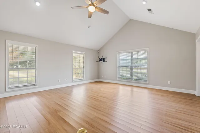 $2,000 | 1007 B Hughes, Broussard, LA 70518