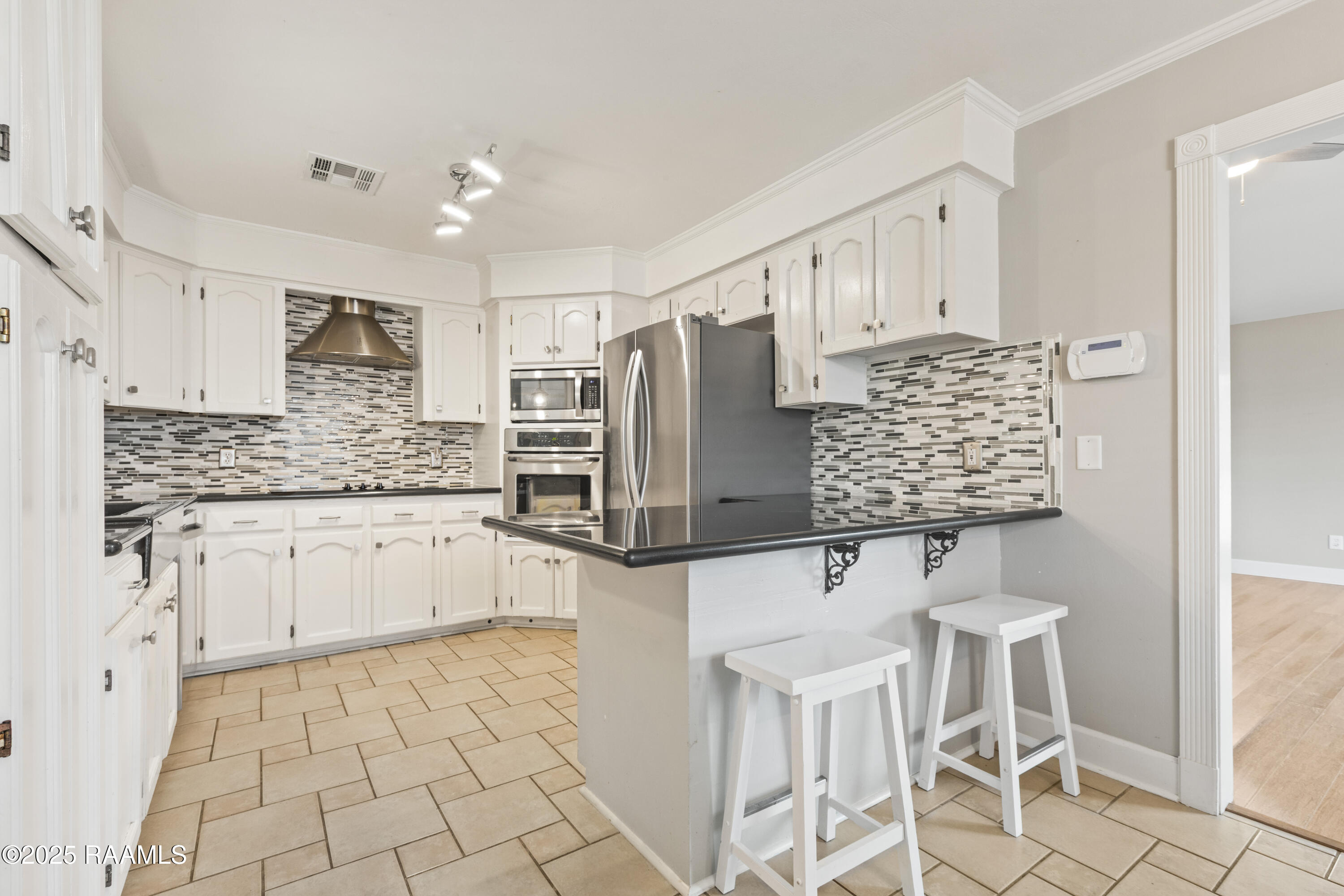 1007 B Hughes Broussard, LA 70518 - Photo 6 of 22 1077BHughesRd-42