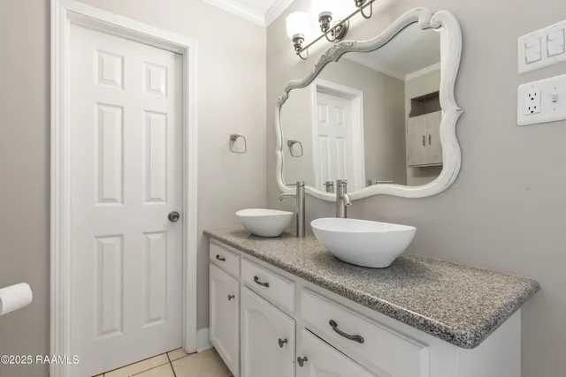 $2,000 | 1007 B Hughes, Broussard, LA 70518