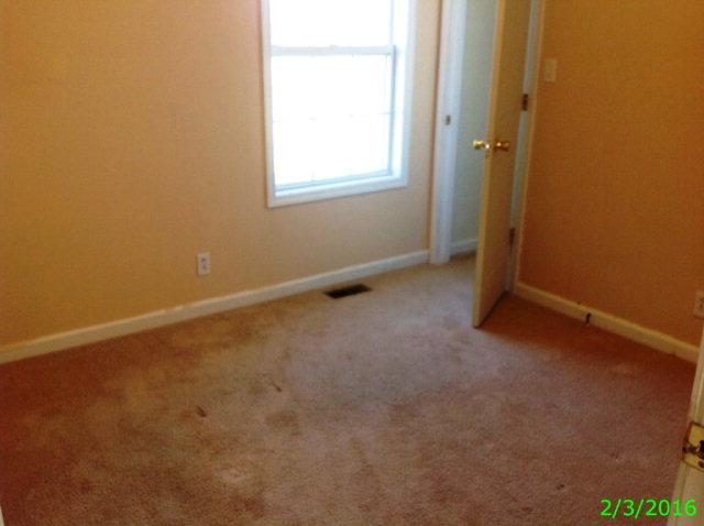 322 Lafayette Road Clarksville, TN 37042 - Photo 7 of 9 Gallery Image 7