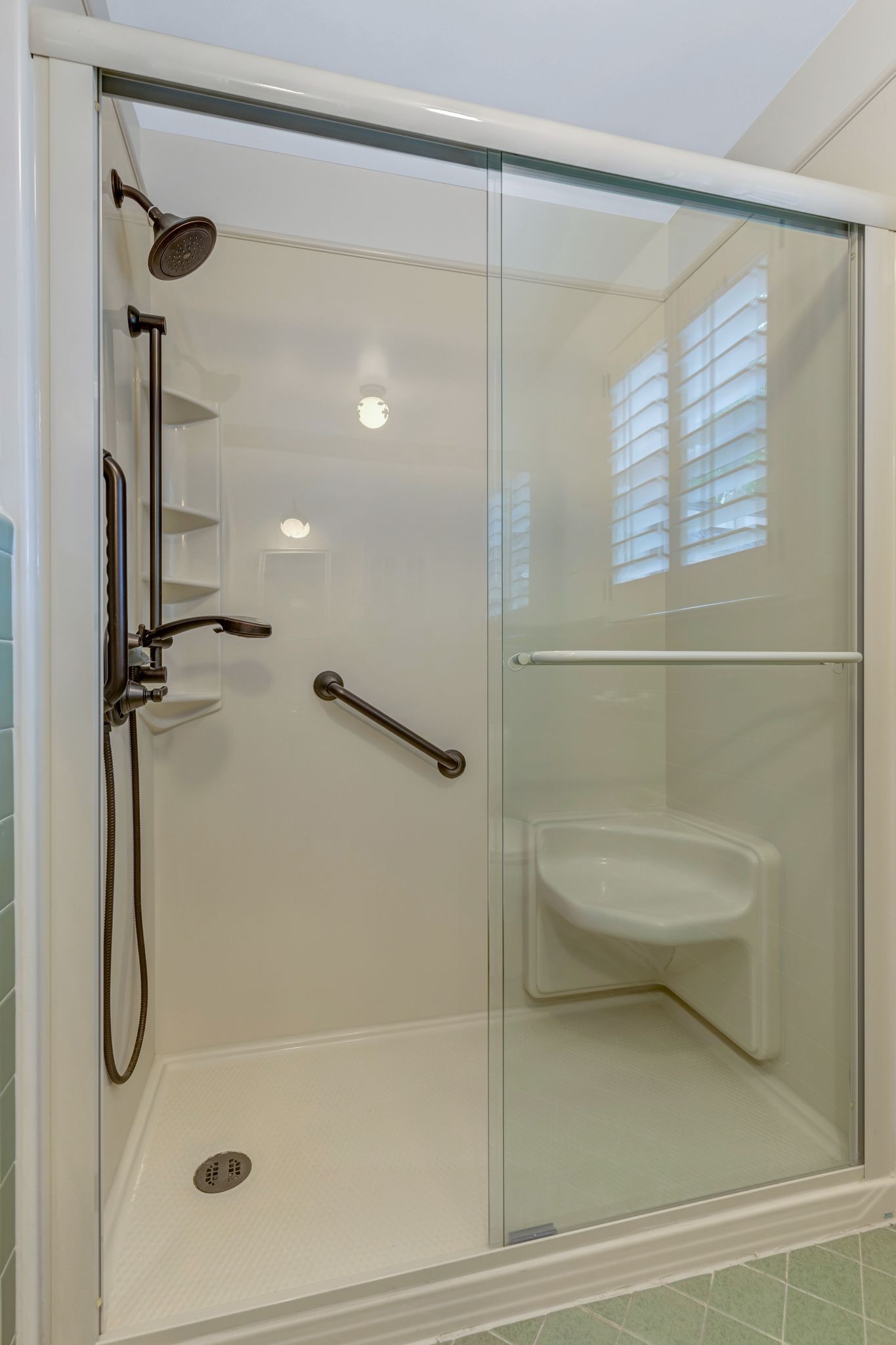 429 Nesbitt Lane Madison, TN 37115 - Photo 21 of 44 a bathroom with a shower