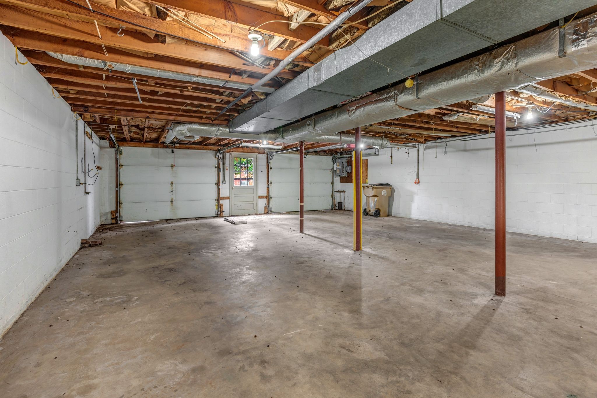 429 Nesbitt Lane Madison, TN 37115 - Photo 34 of 44 a view of empty room with wooden ceiling