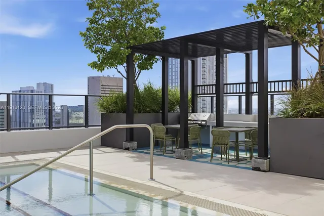 $450,000 | 11 Northeast 6th Street, Unit 1906, Miami, FL 33132