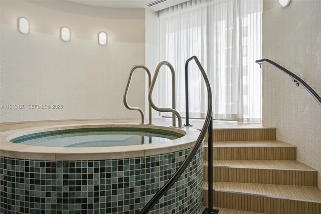 $450,000 | 11 Northeast 6th Street, Unit 1906, Miami, FL 33132