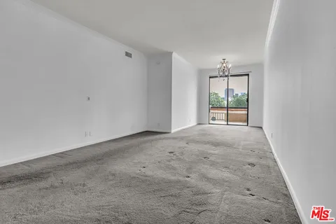 $898,000 | 8642 Gregory Way, Unit 202, Los Angeles, CA 90035