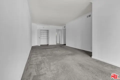 $898,000 | 8642 Gregory Way, Unit 202, Los Angeles, CA 90035