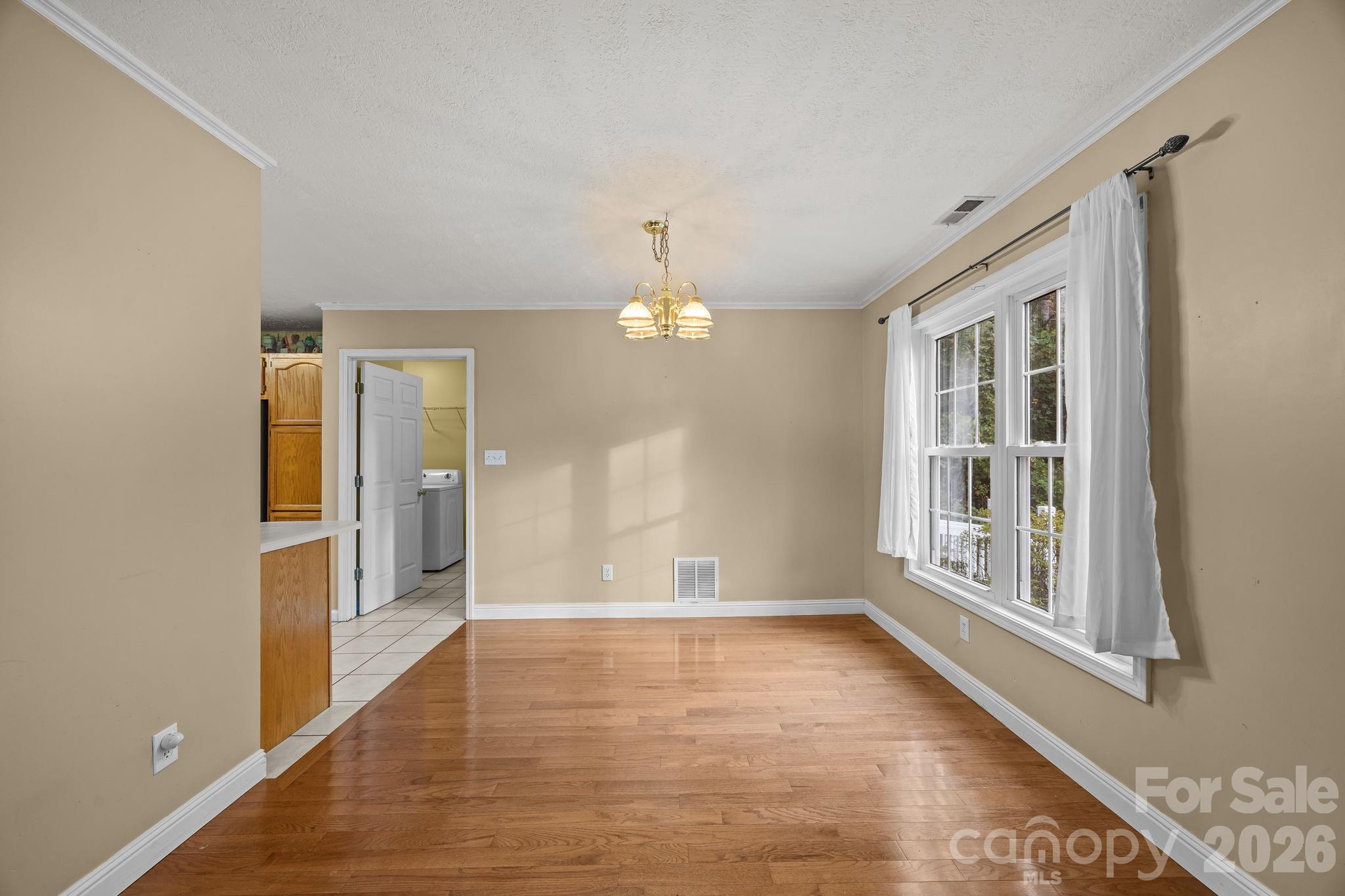 73 Waters Road Asheville, NC 28805 - Photo 11 of 43 Gallery Image 11