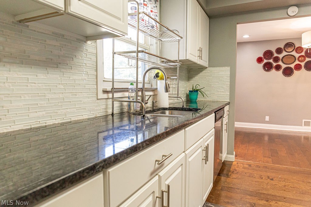 28955 Ridge Road Wickliffe, OH 44092 - Photo 9 of 27 Gallery Image 9