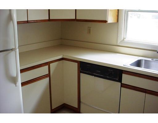 13 Wickford Road Framingham, MA 01701 - Photo 3 of 7 Gallery Image 3