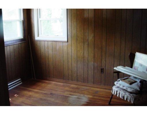 13 Wickford Road Framingham, MA 01701 - Photo 5 of 7 Gallery Image 5