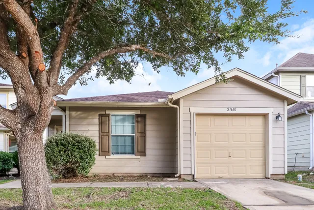 $1,570 | 21610 Forest Light Court, Humble, TX 77338