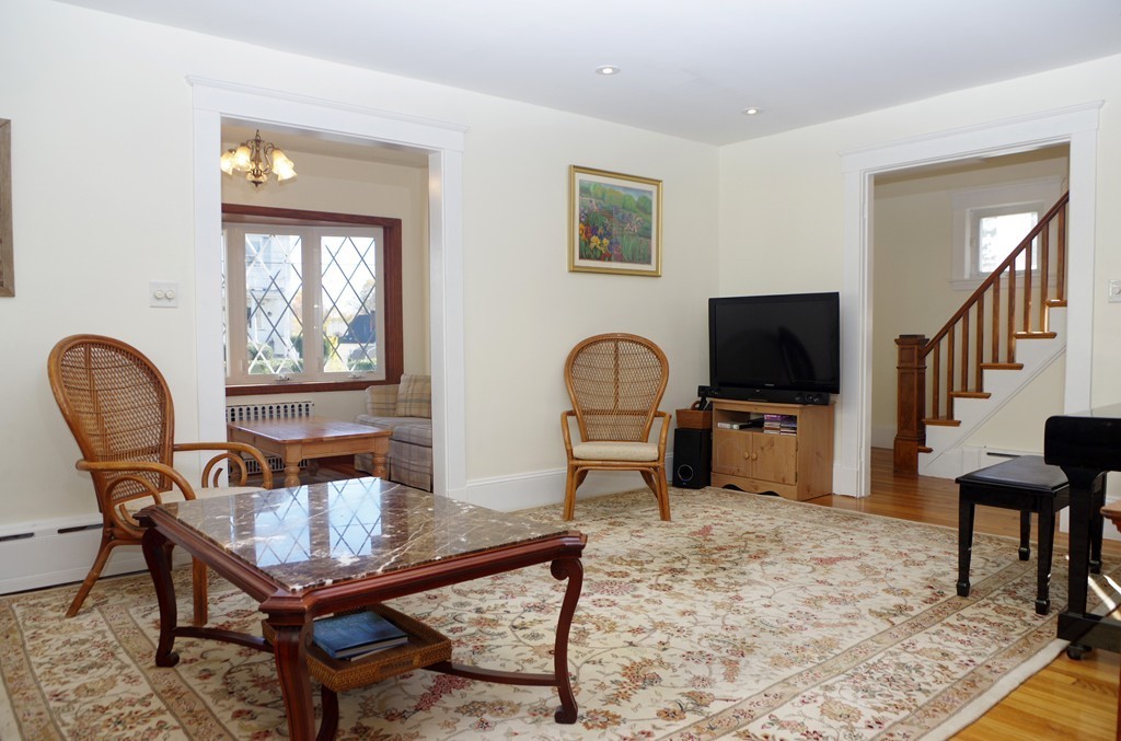 9 Veteran Road Woburn, MA 01801 - Photo 4 of 19 Gallery Image 4