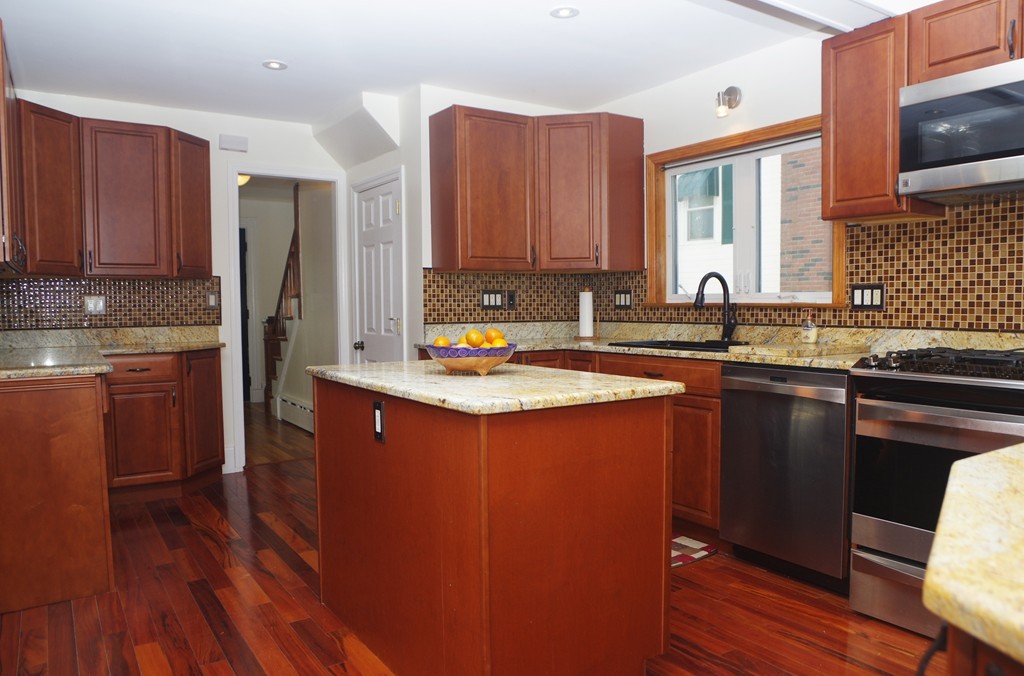 9 Veteran Road Woburn, MA 01801 - Photo 8 of 19 Gallery Image 8